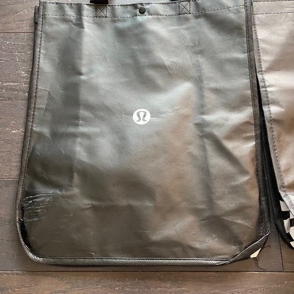 lululemon large reusable collectible tote shopping bags gift tote set of 2 - Picture 2 of 4
